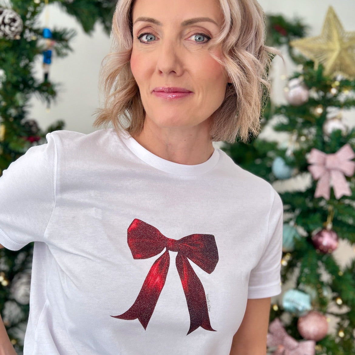 Scarlet Noel Christmas Classic Tee